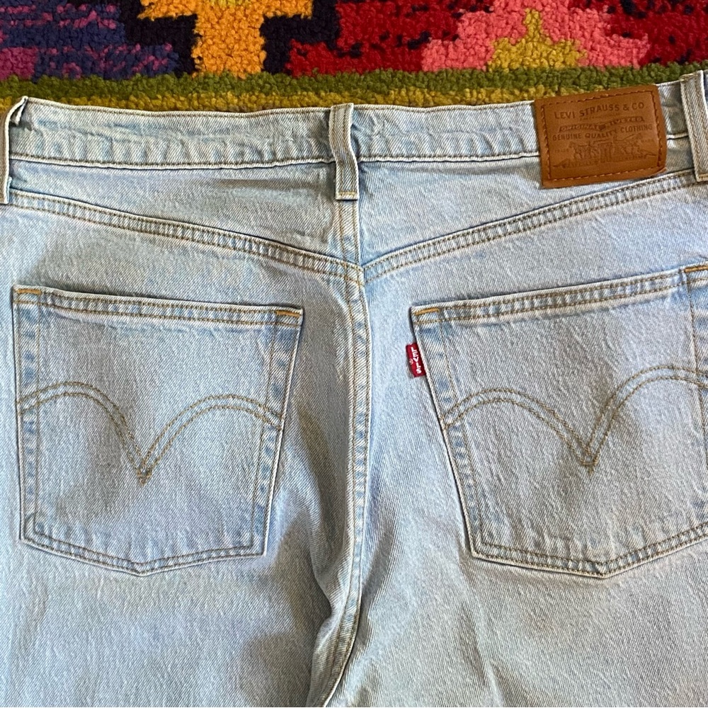 Levi’s ribcage straight ankle light wash blue jeans raw hem size 32 x 27 - Picture 5 of 8